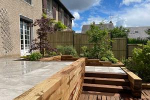 Terrasse multi-niveaux à Châtenay-Malabry : Un Projet Transformé !